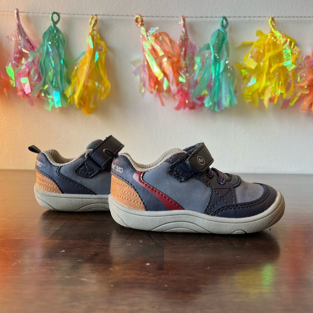 Stride Rite Dustin Shoe Size 5M